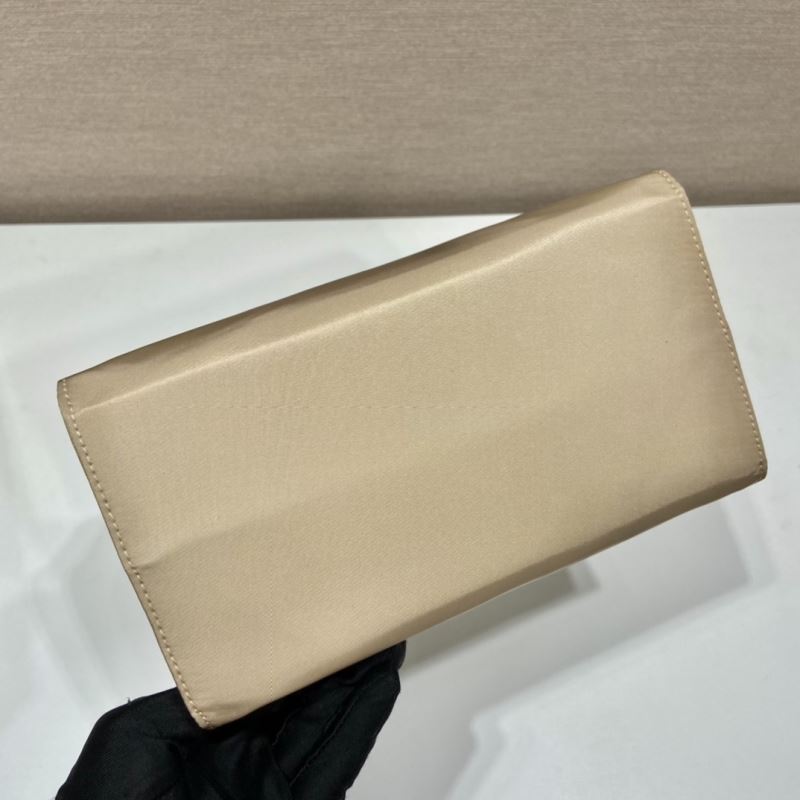 Pra*a top handle bags